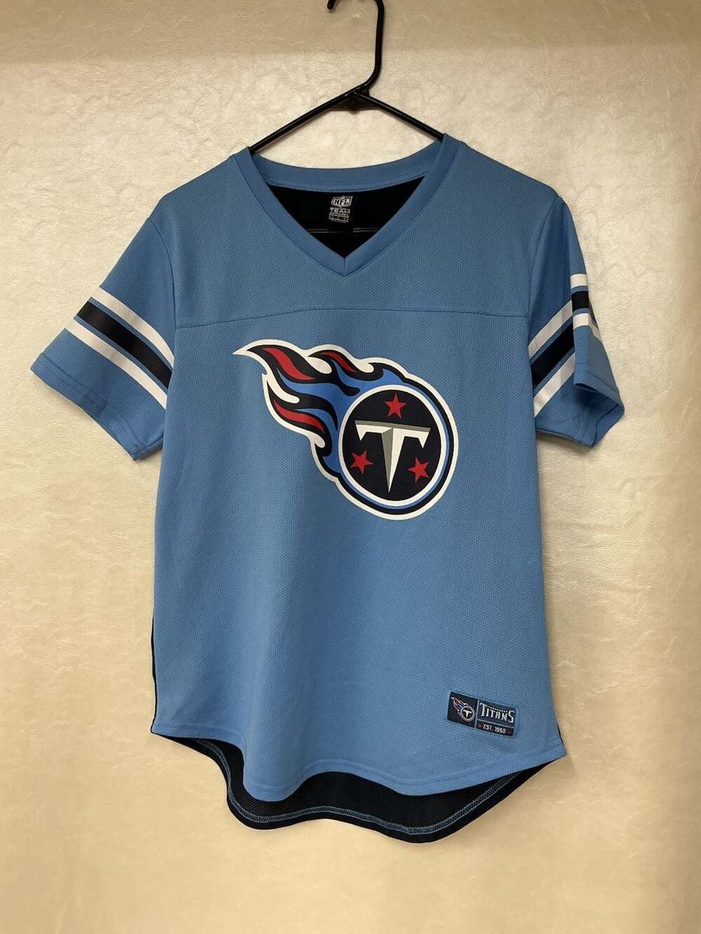 NFL Team Apparel Tennessee Titans Mesh V-Neck Jersey Shirt